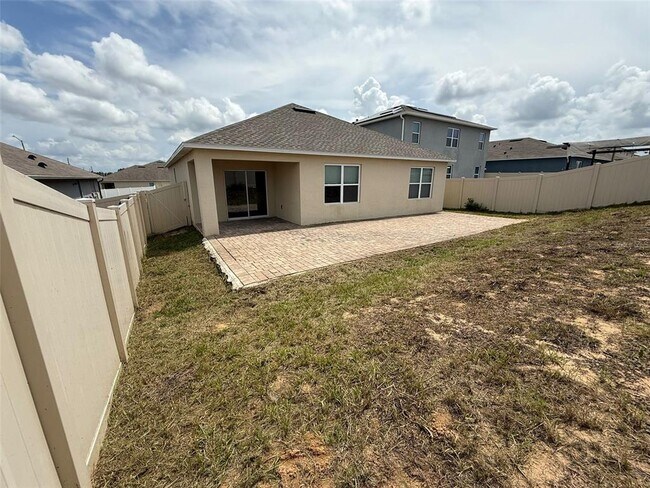 Building Photo - 209 Ludisia Loop