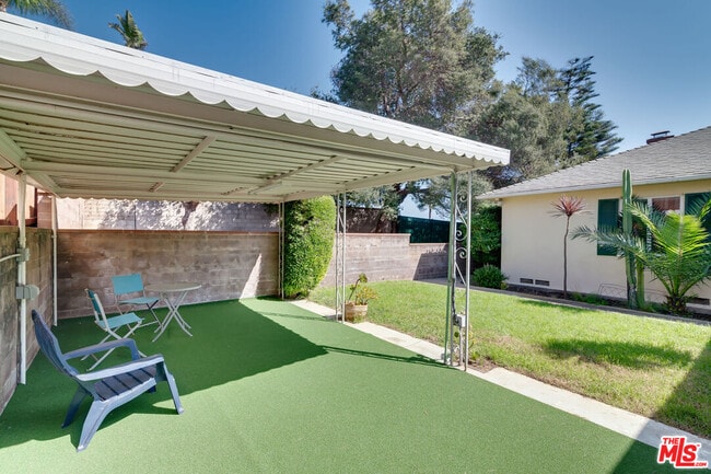 Building Photo - 214 Bellino Dr