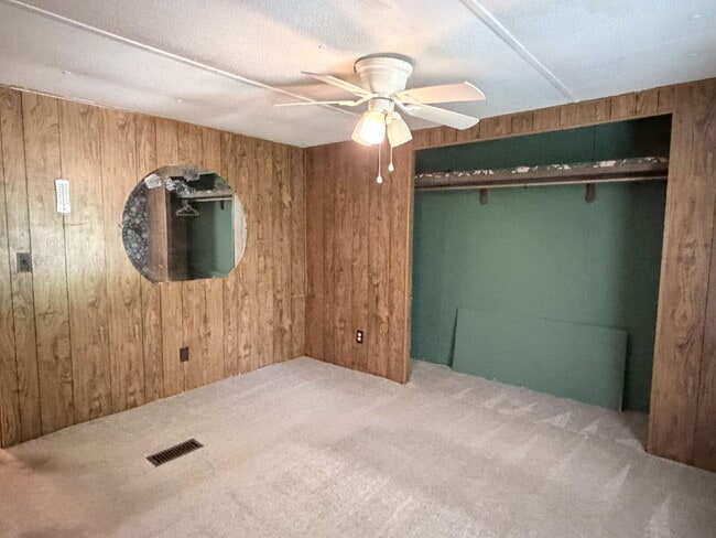Building Photo - Affordable 3BR Home in Peaceful Hicks Lake Community