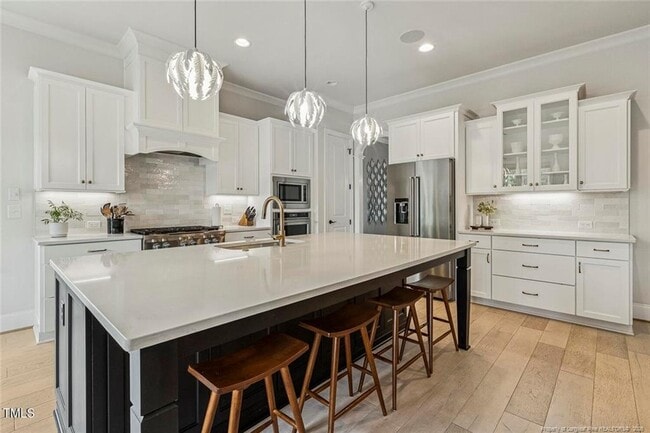 Building Photo - 2098 Amalfi Pl