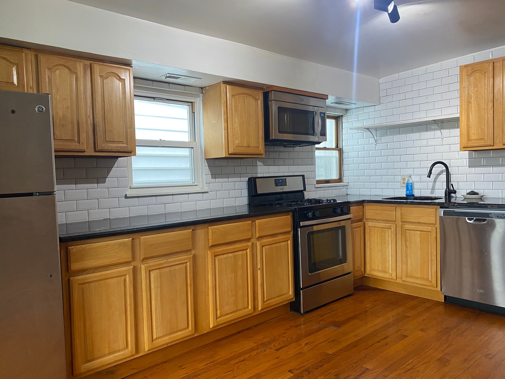 13. Unit 3 Kitchen - 1004 S. 11th Street