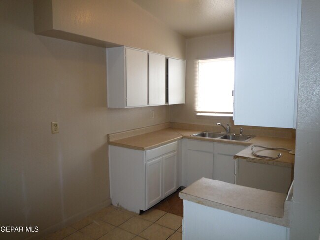 Building Photo - 11128 Wharf Cove Dr