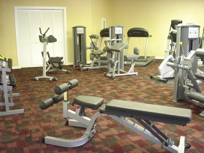fitness center - 450 Egret Cir