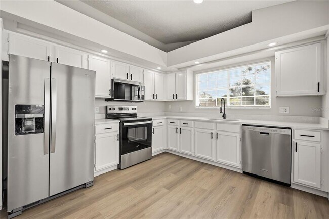 Building Photo - 106 Lamplighter Dr