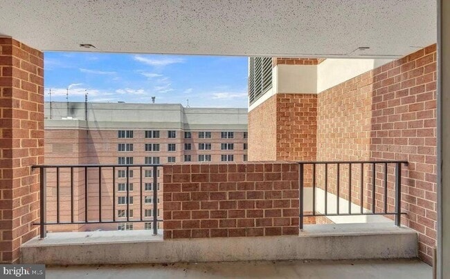 Building Photo - 1230 23rd St NW