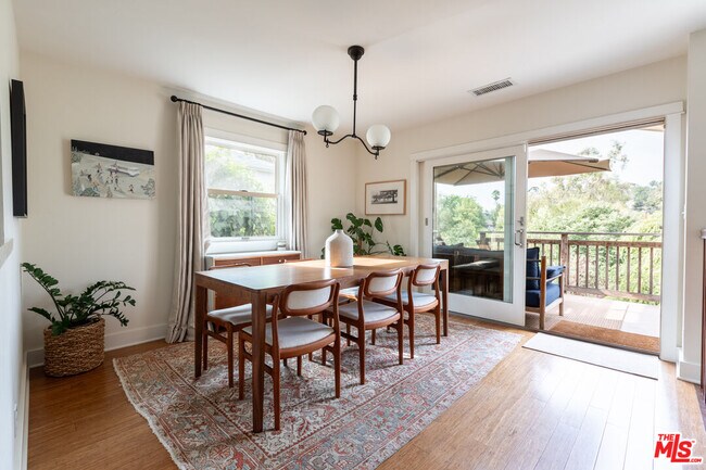 Building Photo - 6271 Saylin Ln