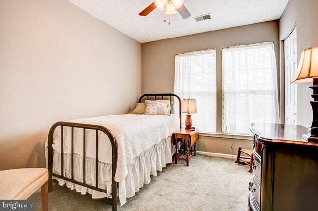 Building Photo - 5036 Finsbury Rd