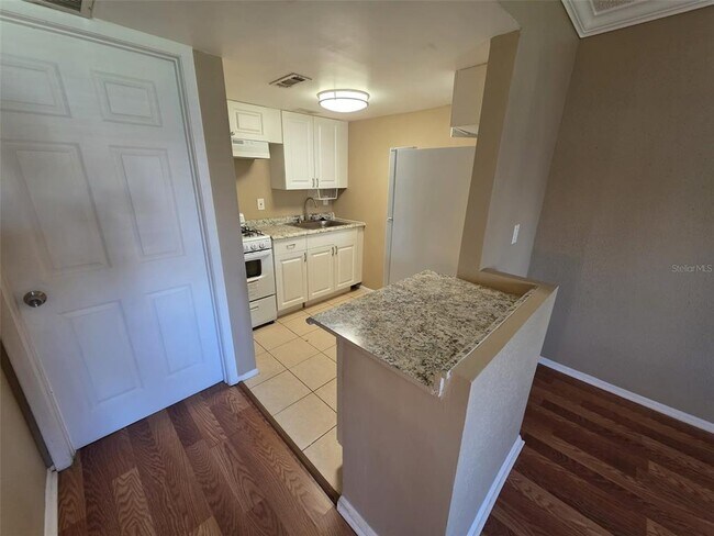 Building Photo - 139 Oyster Bay Cir
