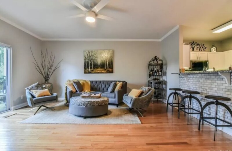 Building Photo - 94 Foxden Dr