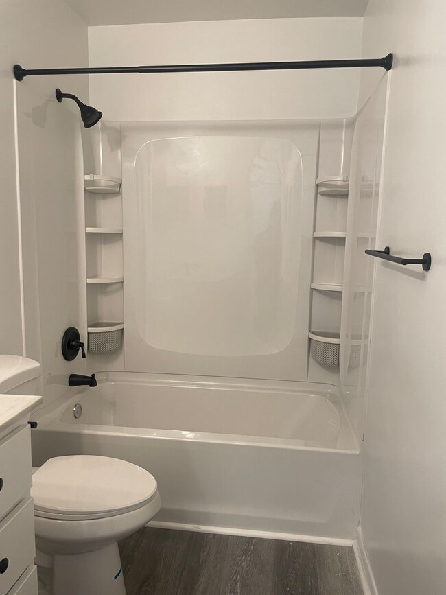 Building Photo - 6491 Carefree Ln