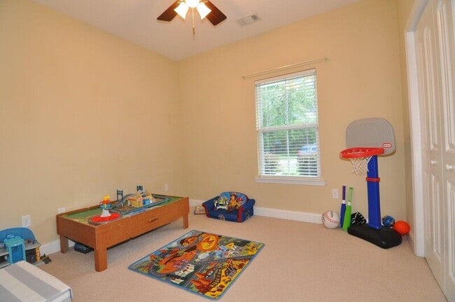 Building Photo - 156 Cottonham Ct