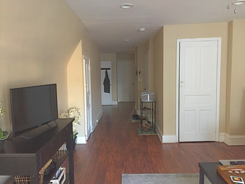 Building Photo - 133 E Mt Airy Ave