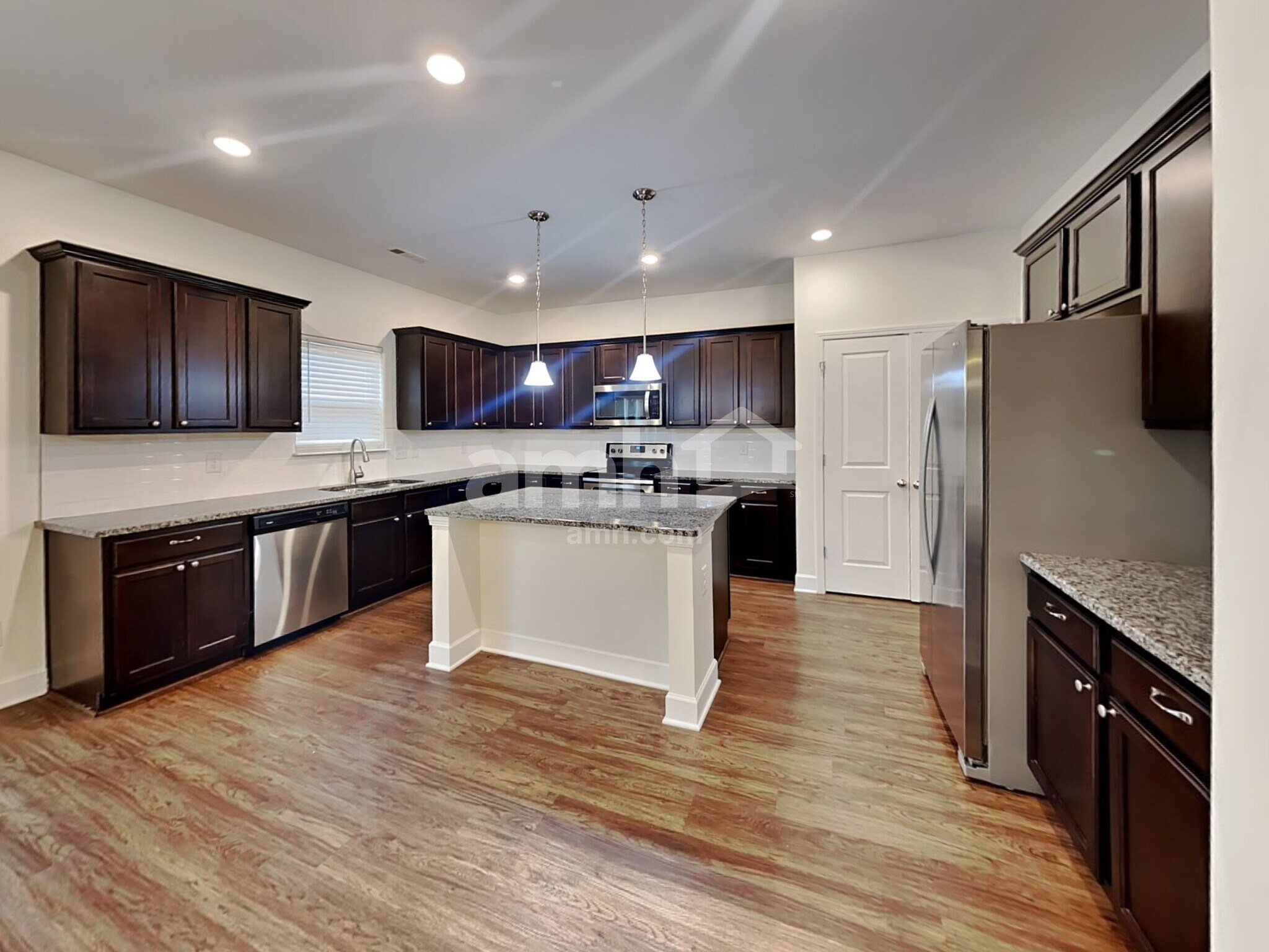 Building Photo - 535 Drema Ct