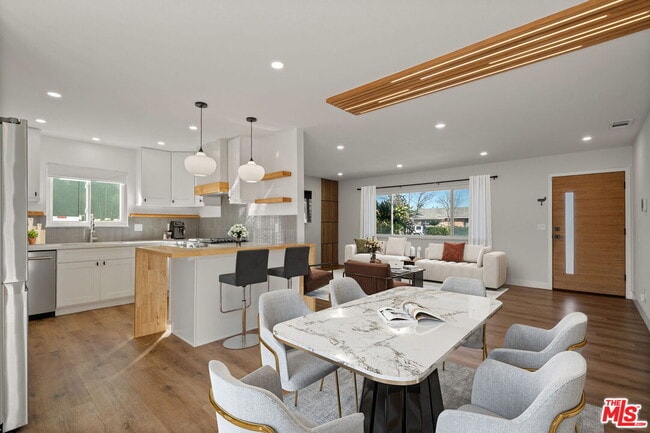 Building Photo - 14592 Belmar Cir