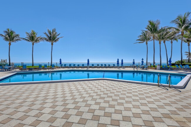 Building Photo - 5200 N Ocean Dr