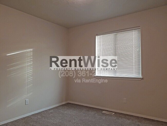 Building Photo - 12343 W Abram Dr