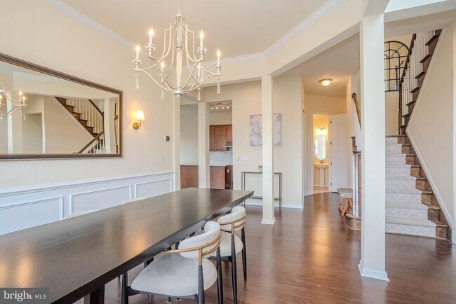 Building Photo - 1802 Yearling Ct