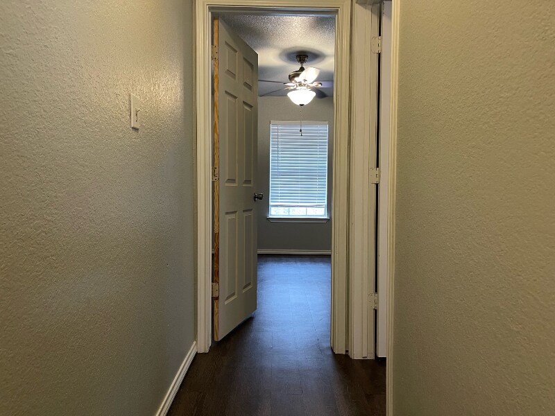 Building Photo - 502 N Sewell Dr
