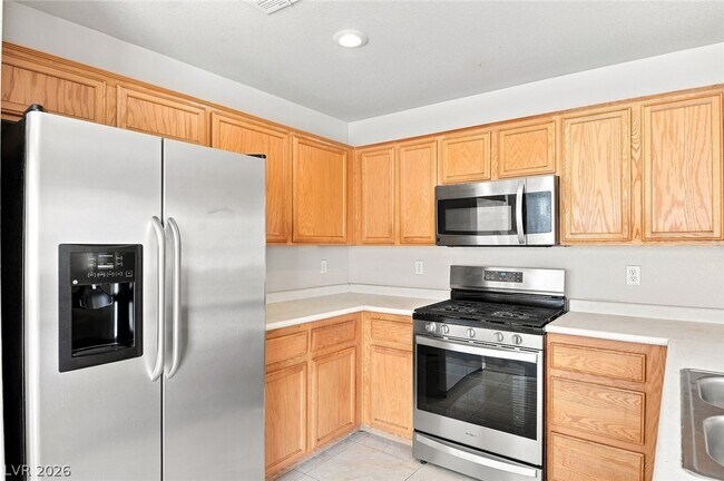 Building Photo - 1915 Sundown Canyon Dr