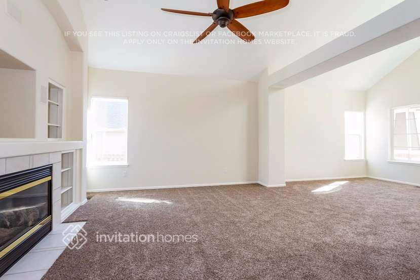 Building Photo - 524 Fox Run Cir