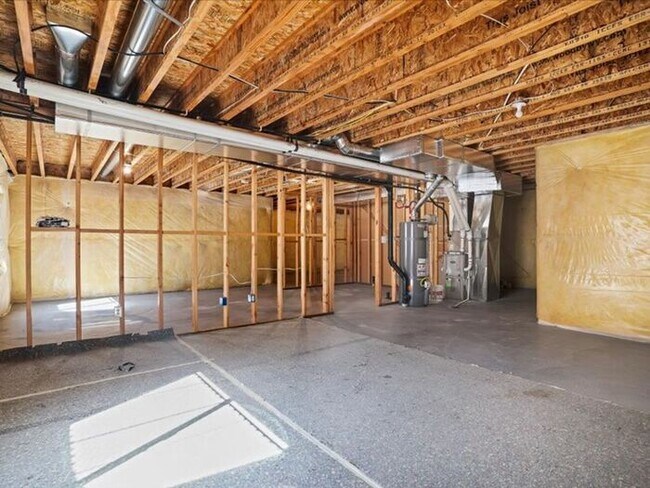 Building Photo - West Jordan 3 bed 2 bath Family home