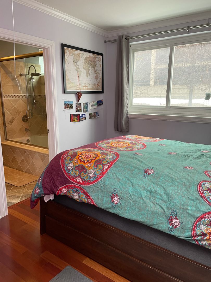 Building Photo - 646 W Bittersweet Pl