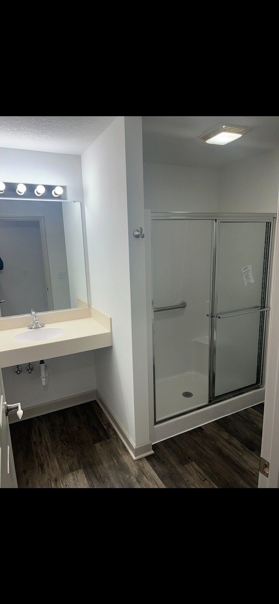 Building Photo - 465 Stewart Ct