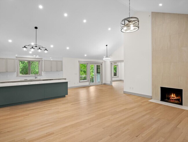Building Photo - Modern Farmhouse 3 Bedroom 3.5 Bathroom