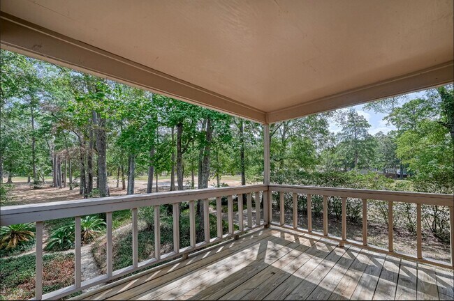 Building Photo - 1746 Cloister Dr