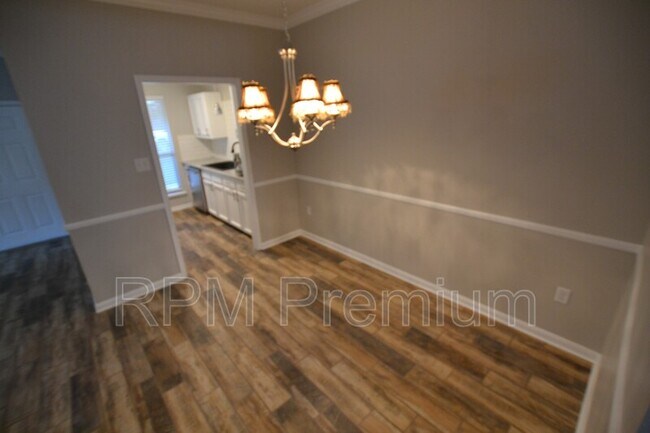 Building Photo - 5157 Cumberland Cove Dr