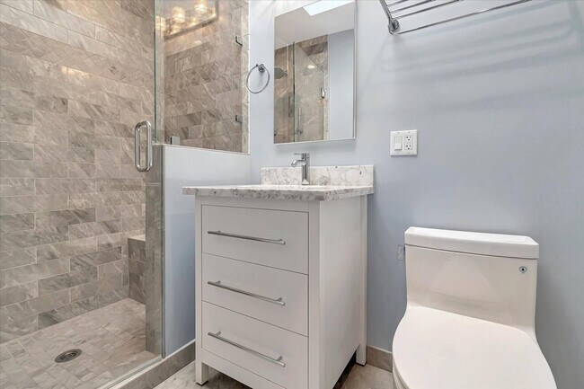 Building Photo - 501 Atlanta St