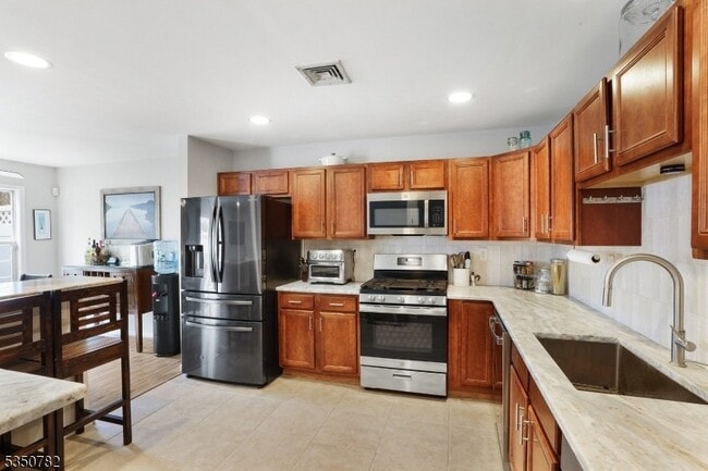 Building Photo - 29 Winding Way