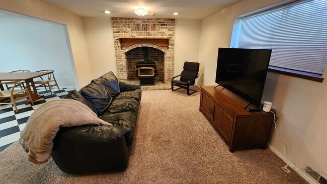 Building Photo - 1430 E 900 S