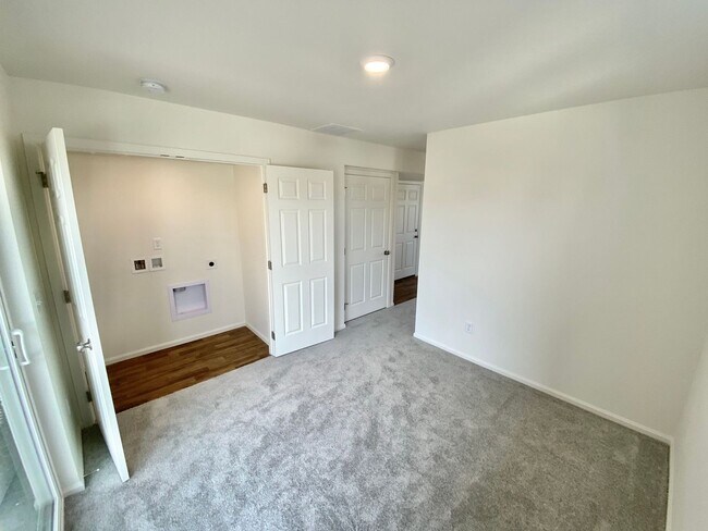 Building Photo - 21805 E 44th Pl