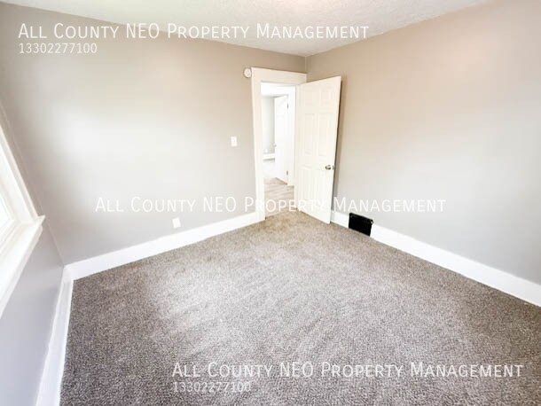 Building Photo - 73 Belvidere Way