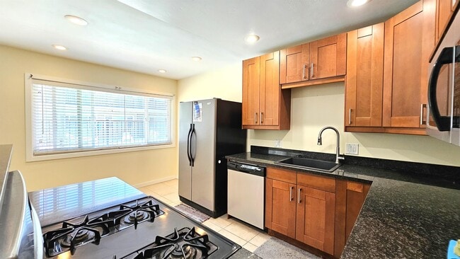 Building Photo - 4120 Kansas St