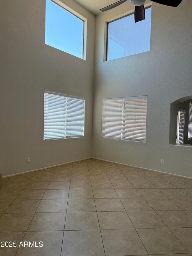 Building Photo - 8312 S 47th Ave