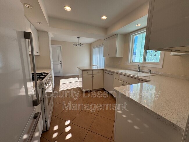 Building Photo - 73502 Sun Ln