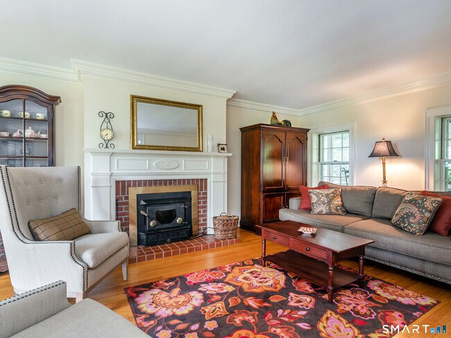 Building Photo - 61 Curtiss Rd