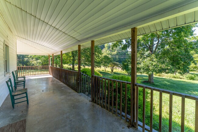 Building Photo - 10801 E Fork Rd