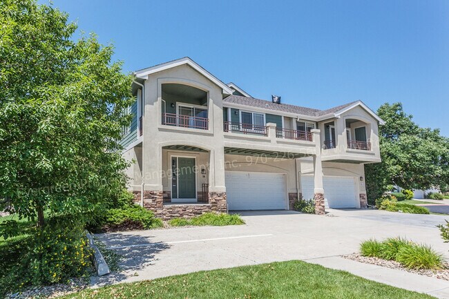 Building Photo - Fantastic 3 Bedroom, 2 bath Condo in SE Fo...