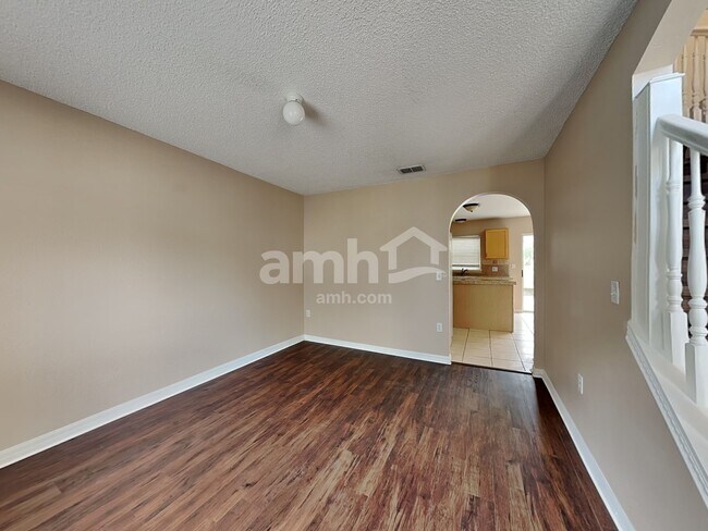 Building Photo - 12911 Parkington Dr