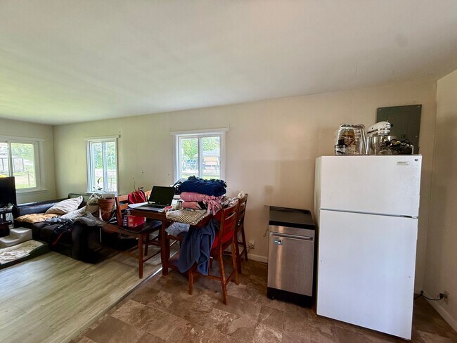 Building Photo - Charming 2 Bed / 1 Bath Home in Bonner! Pet Friendly!