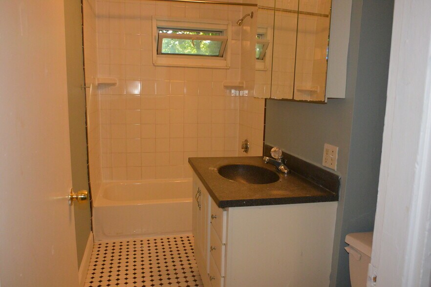 Building Photo - 50 Ridgemont St