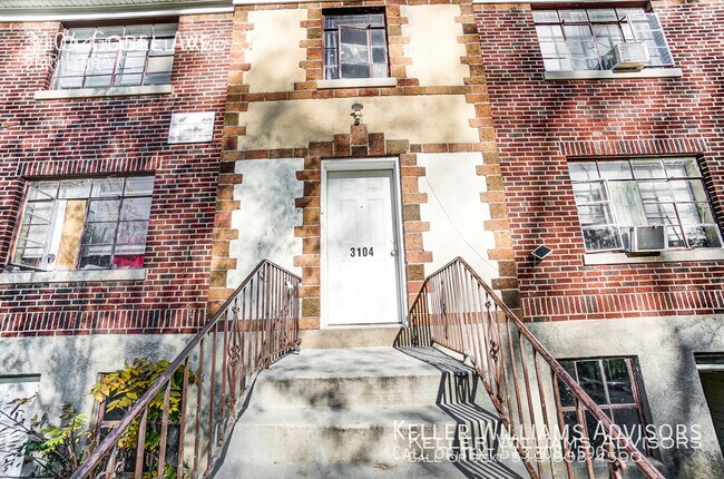 Building Photo - 3104 Gobel Ave