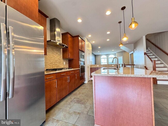 Building Photo - 20649 Duxbury Terrace