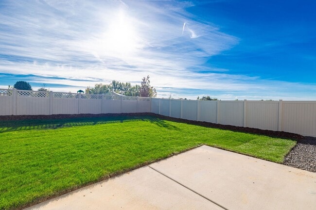 Building Photo - Brand New 4 Bed 2.5 Bath House in Star