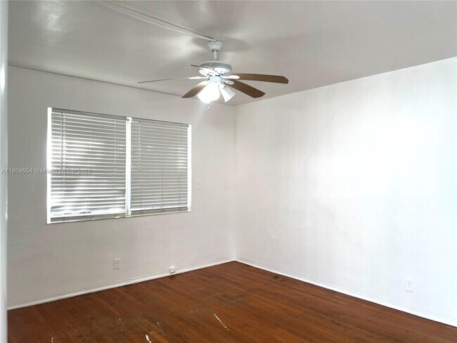 Building Photo - 1931 Jefferson St