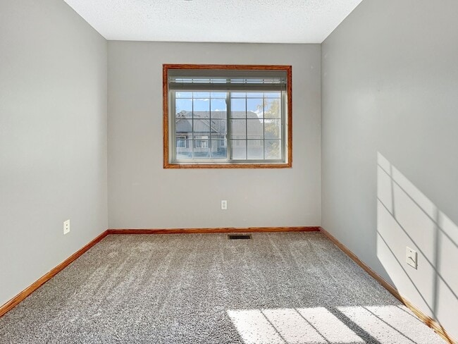 Building Photo - 13821 Edgewood Ave