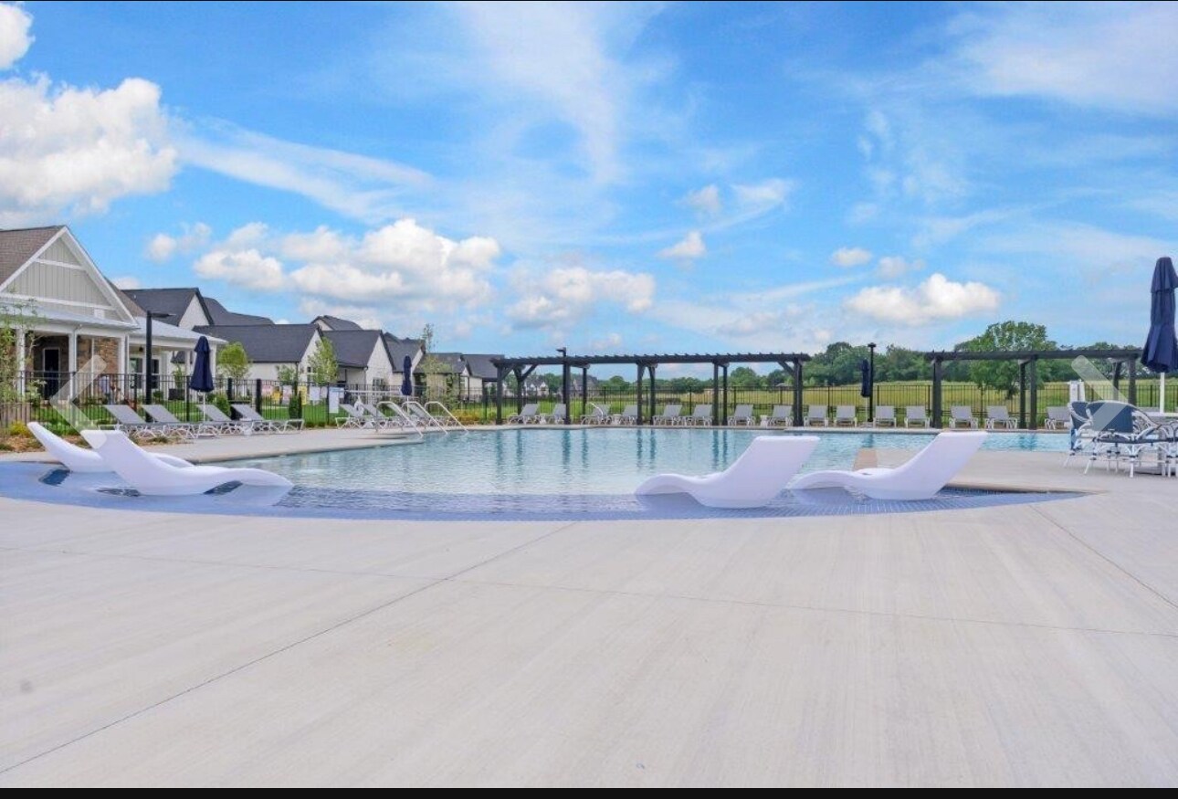 Building Photo - 8089 Atlee Ct